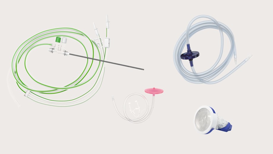 samling av komponenter for laparoskopipakke: kameratrekk, insufflasjonsslange og røykfilter